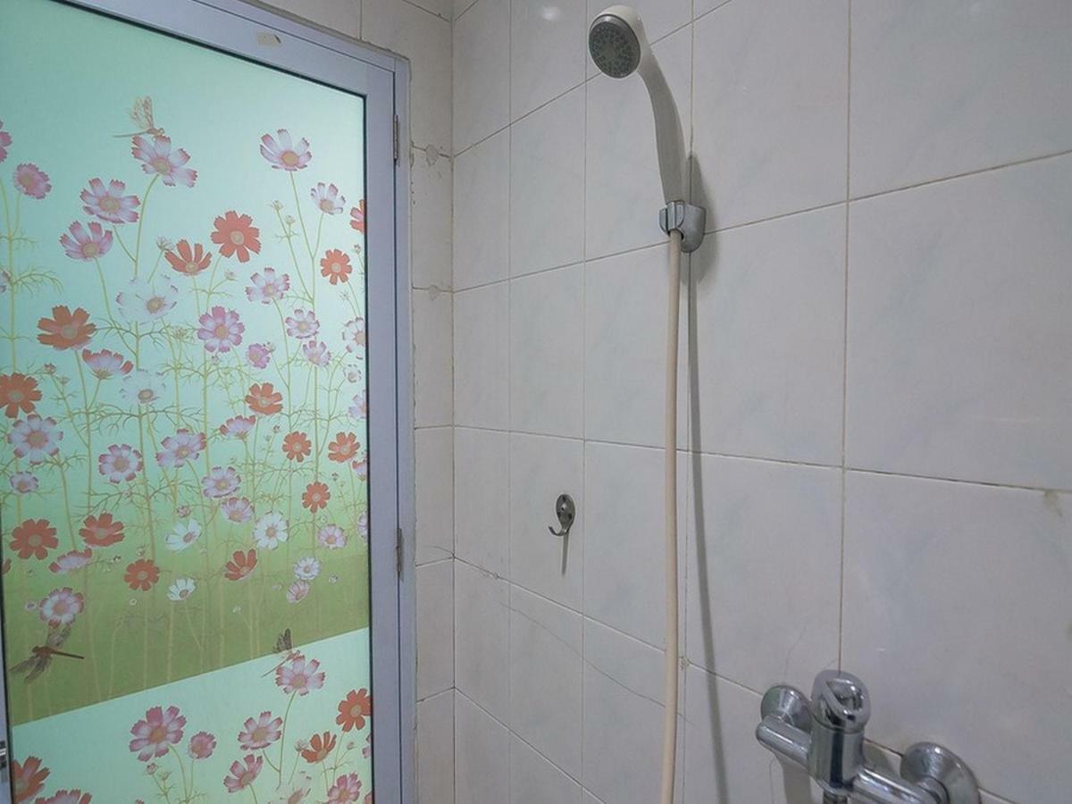 Reddoorz Near Nagoya Citywalk Batam 2 Bagian luar foto