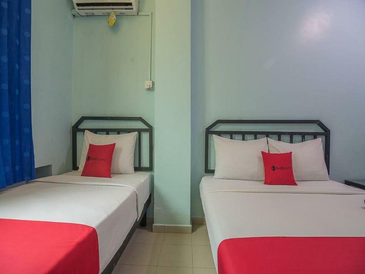 Reddoorz Near Nagoya Citywalk Batam 2 Bagian luar foto