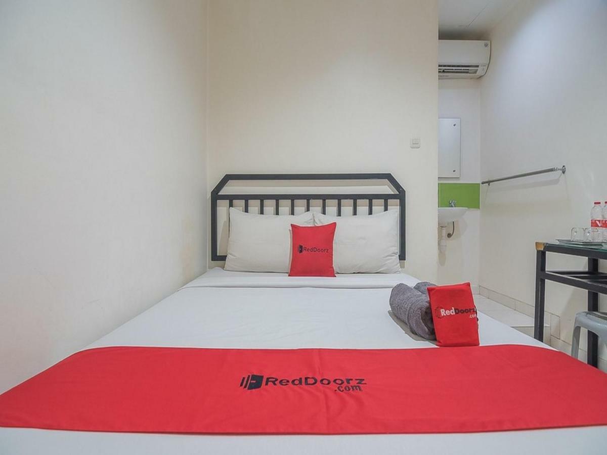 Reddoorz Near Nagoya Citywalk Batam 2 Bagian luar foto